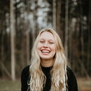 Meet your Posher, Kayla